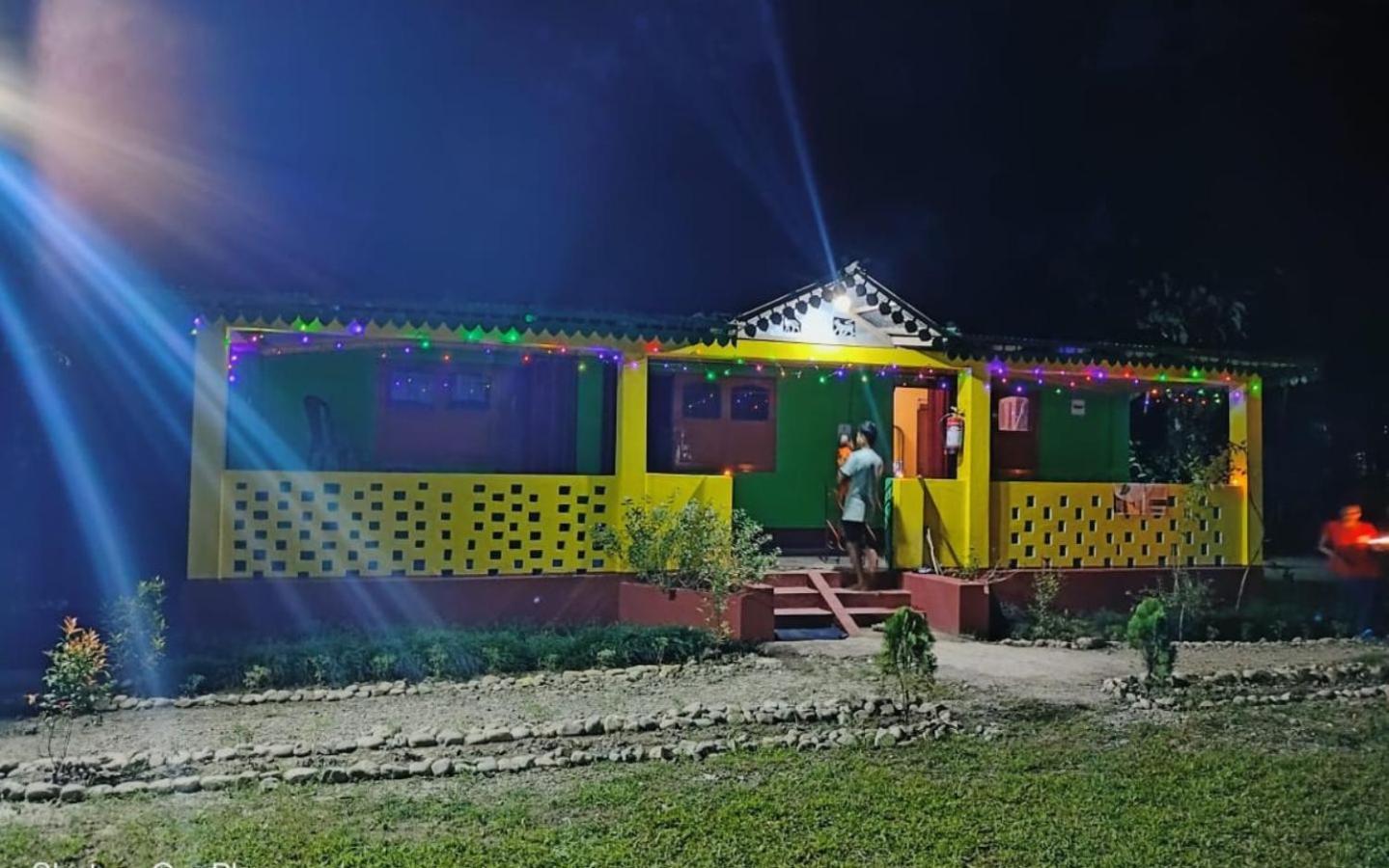 Leo Jungle Retreat By Stayapart , Jaldapara Madari Hat Buitenkant foto