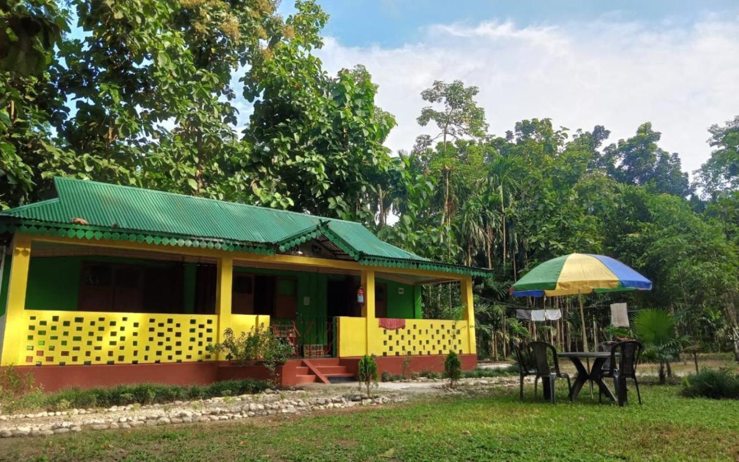 Leo Jungle Retreat By Stayapart , Jaldapara Madari Hat Buitenkant foto